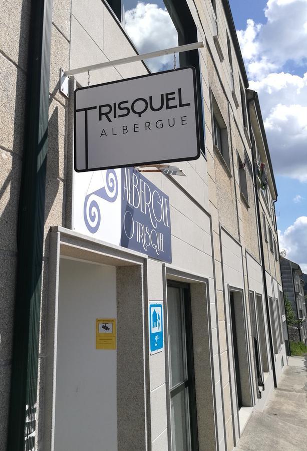 O Trisquel Hostal *